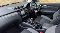 Nissan Qashqai 1.3 DiG-T N-Connecta 5dr Petrol Hatchback